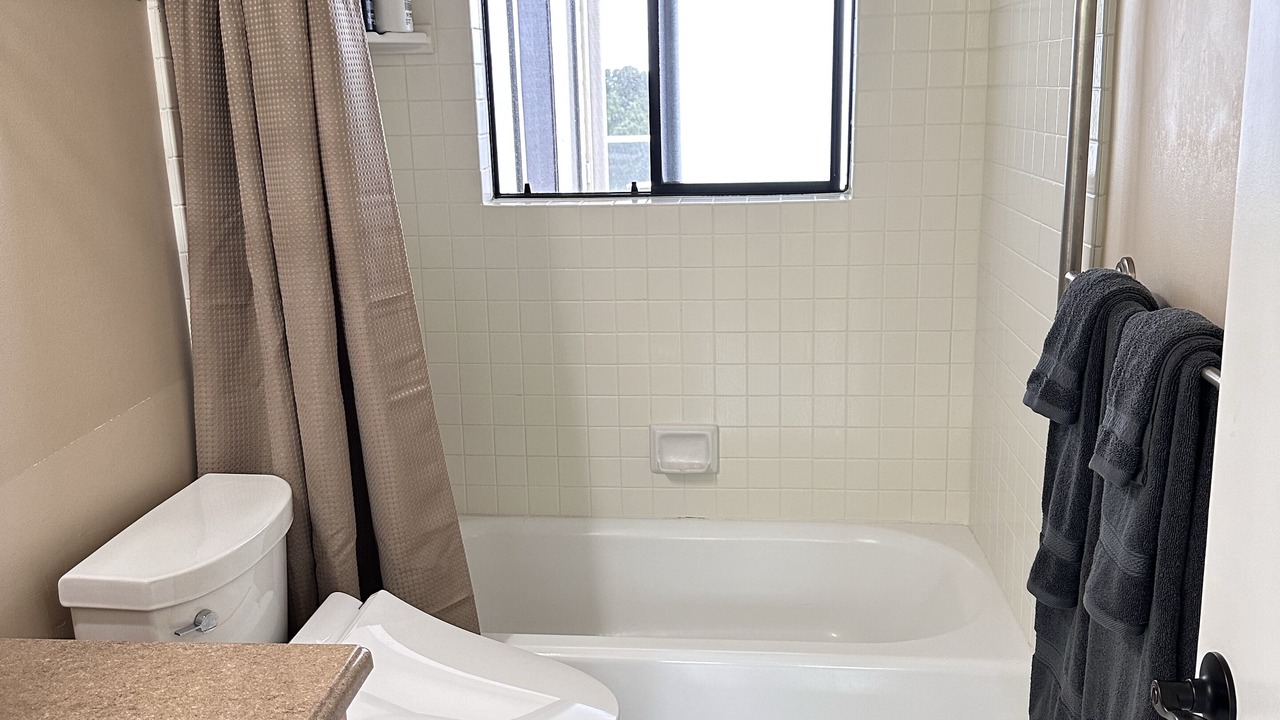 Photo of Bathroom in Holualoa