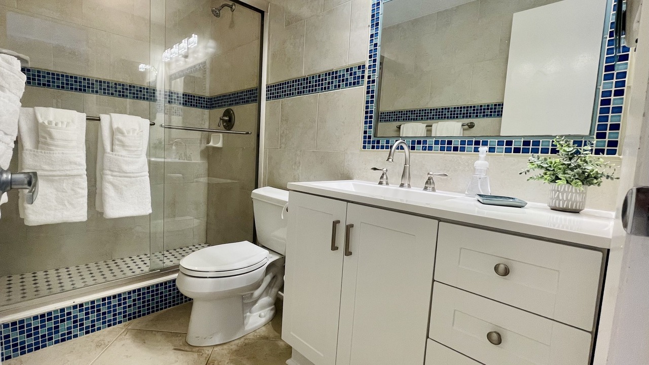 Photo of Bathroom in Islamorada