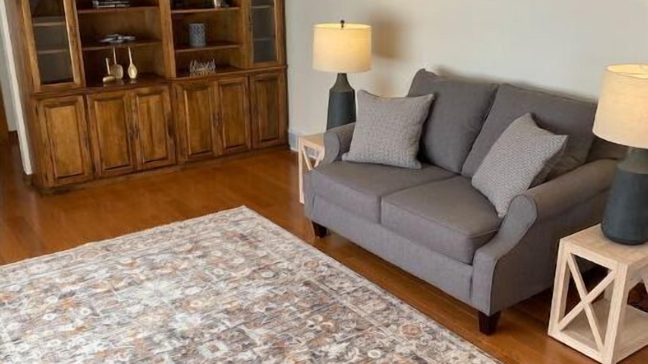 Photo of Livingroom in Wales Center