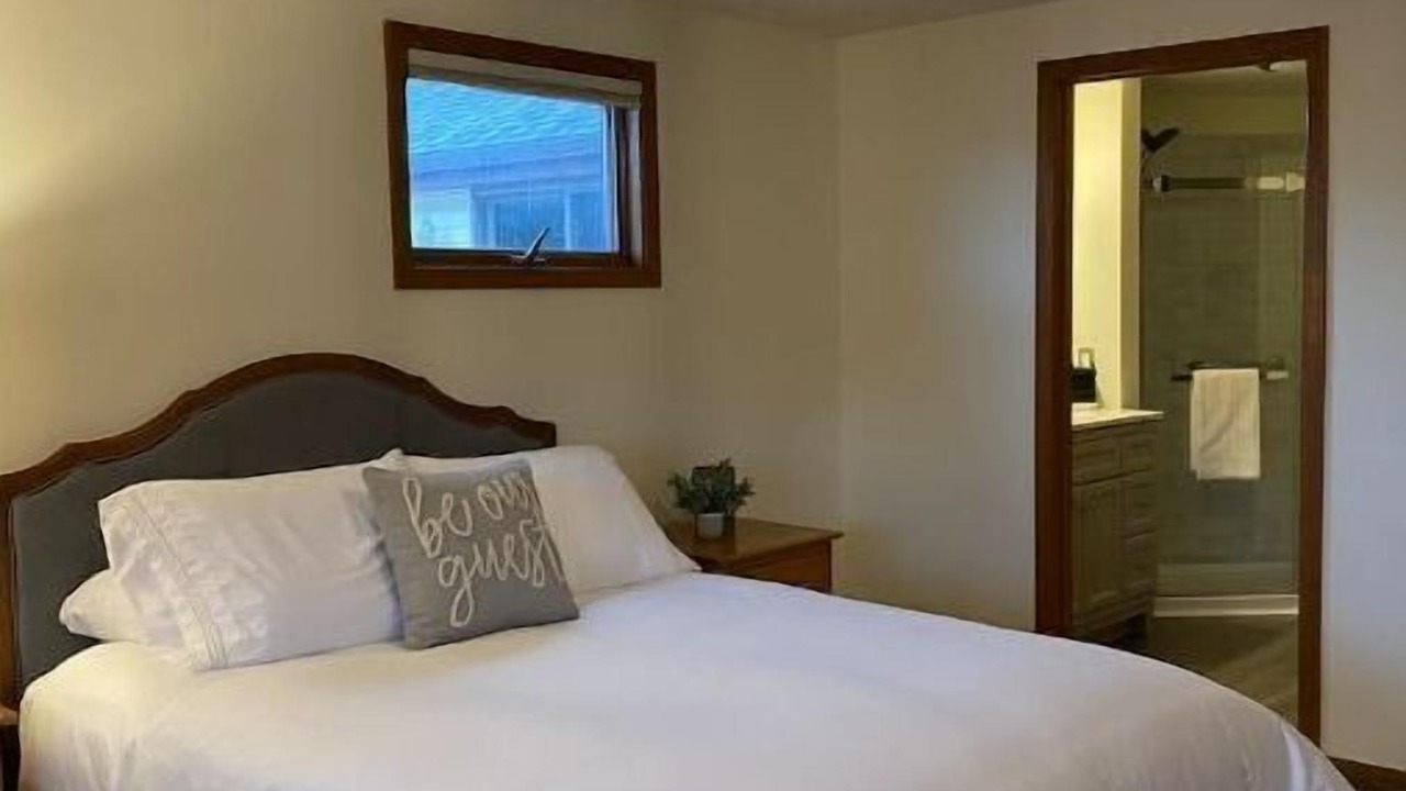 Photo of Bedroom in Wales Center
