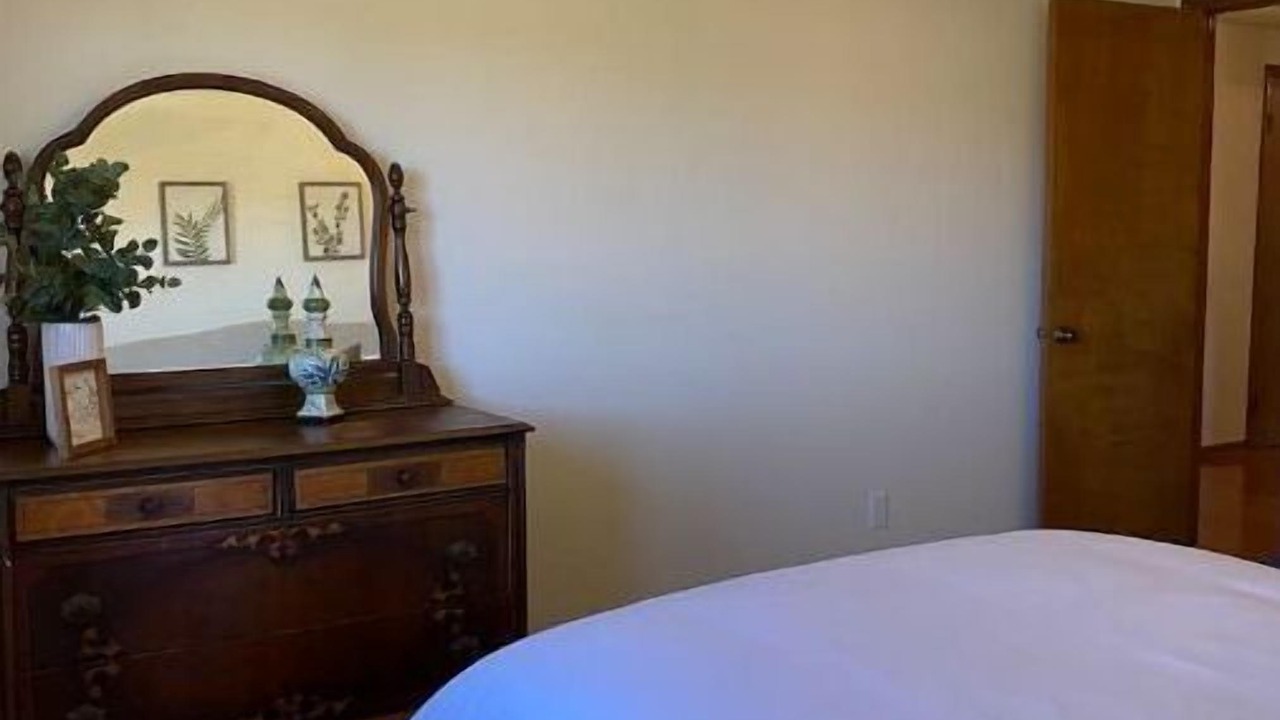 Photo of Bedroom in Wales Center