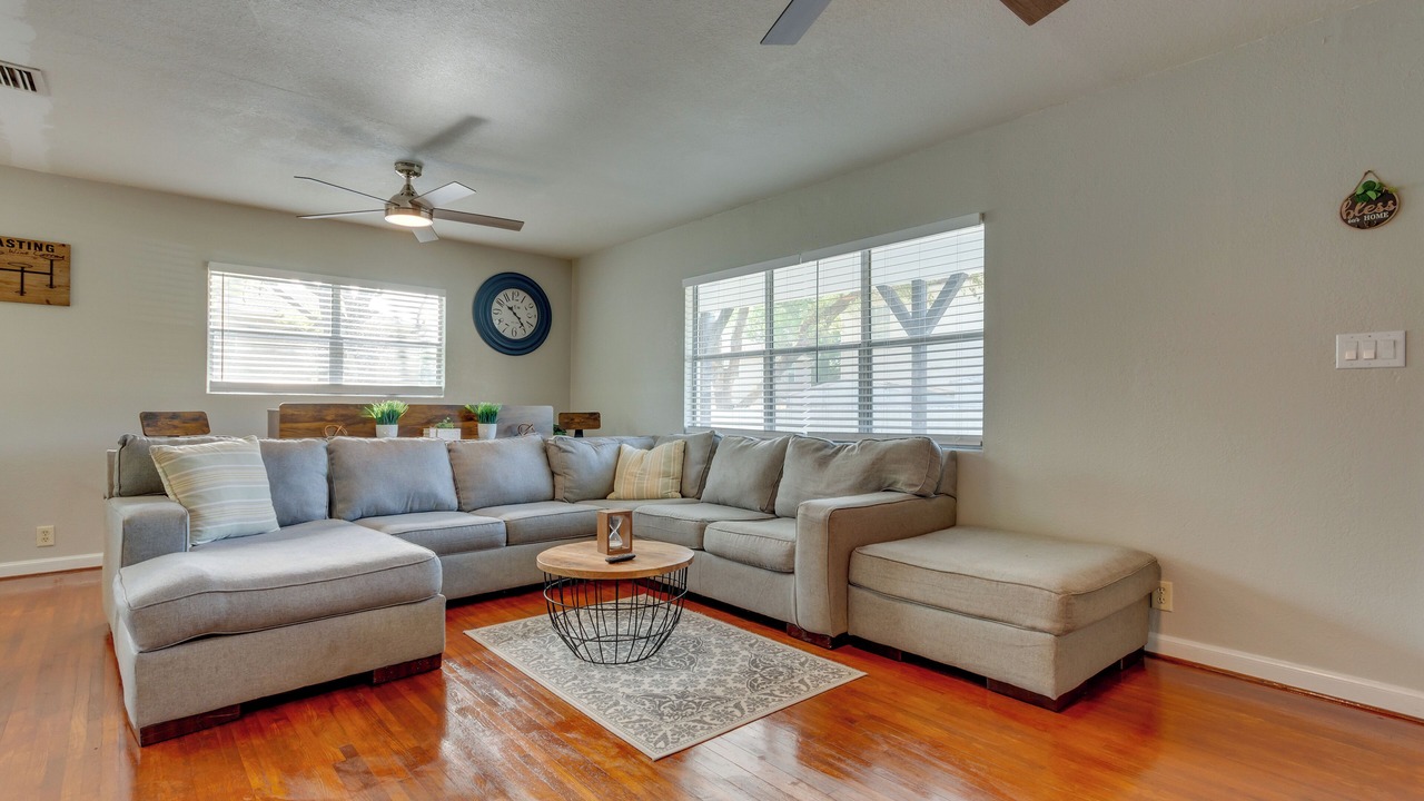 Photo of Livingroom in Wright