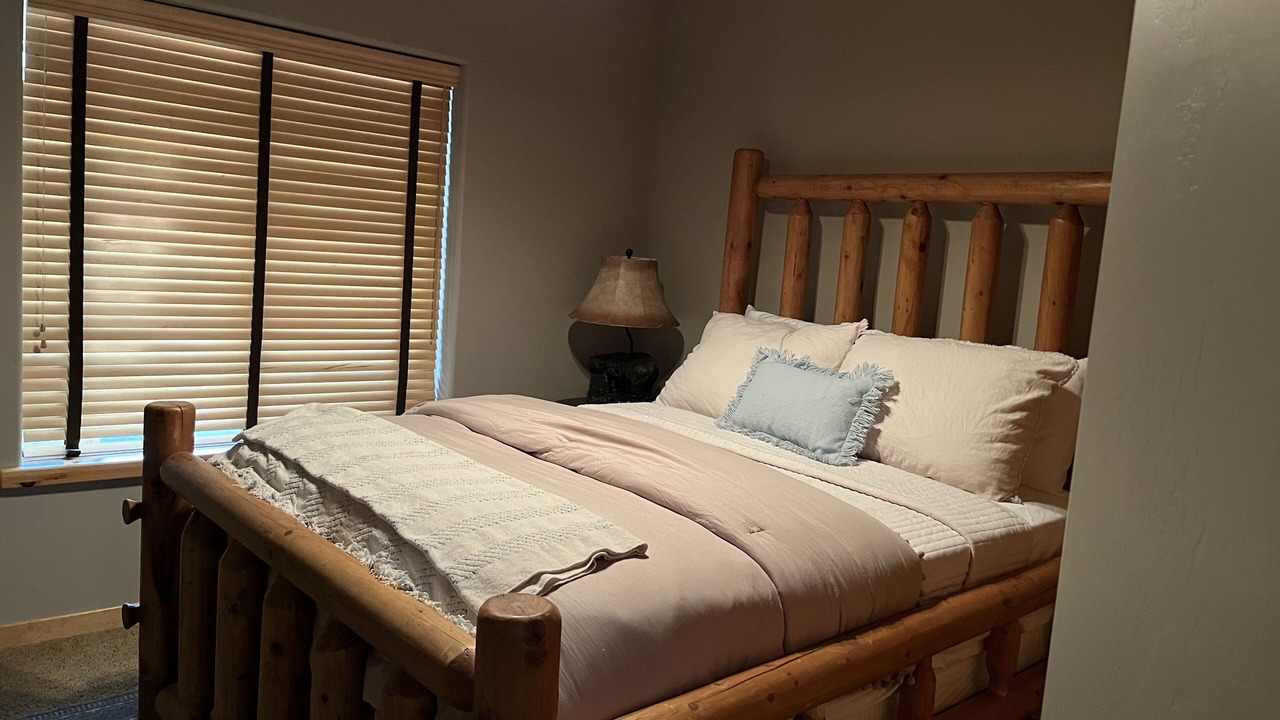 Photo of Bedroom in Pinetop-Lakeside