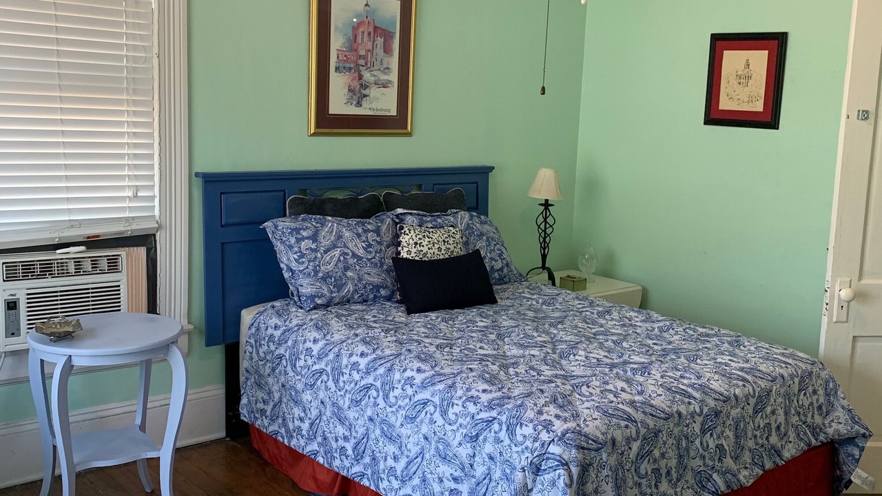 Photo of Bedroom in Vicksburg