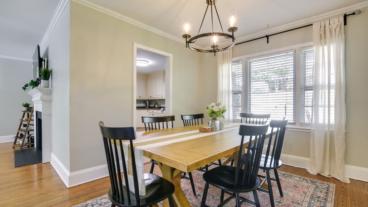 Photo of Livingroom in Terry Sanford