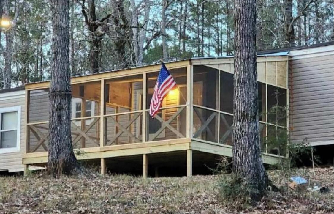 Photo of Outdoor in Lena