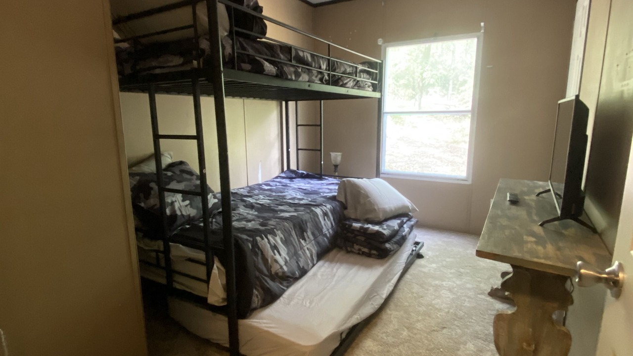 Photo of Bedroom in Lena