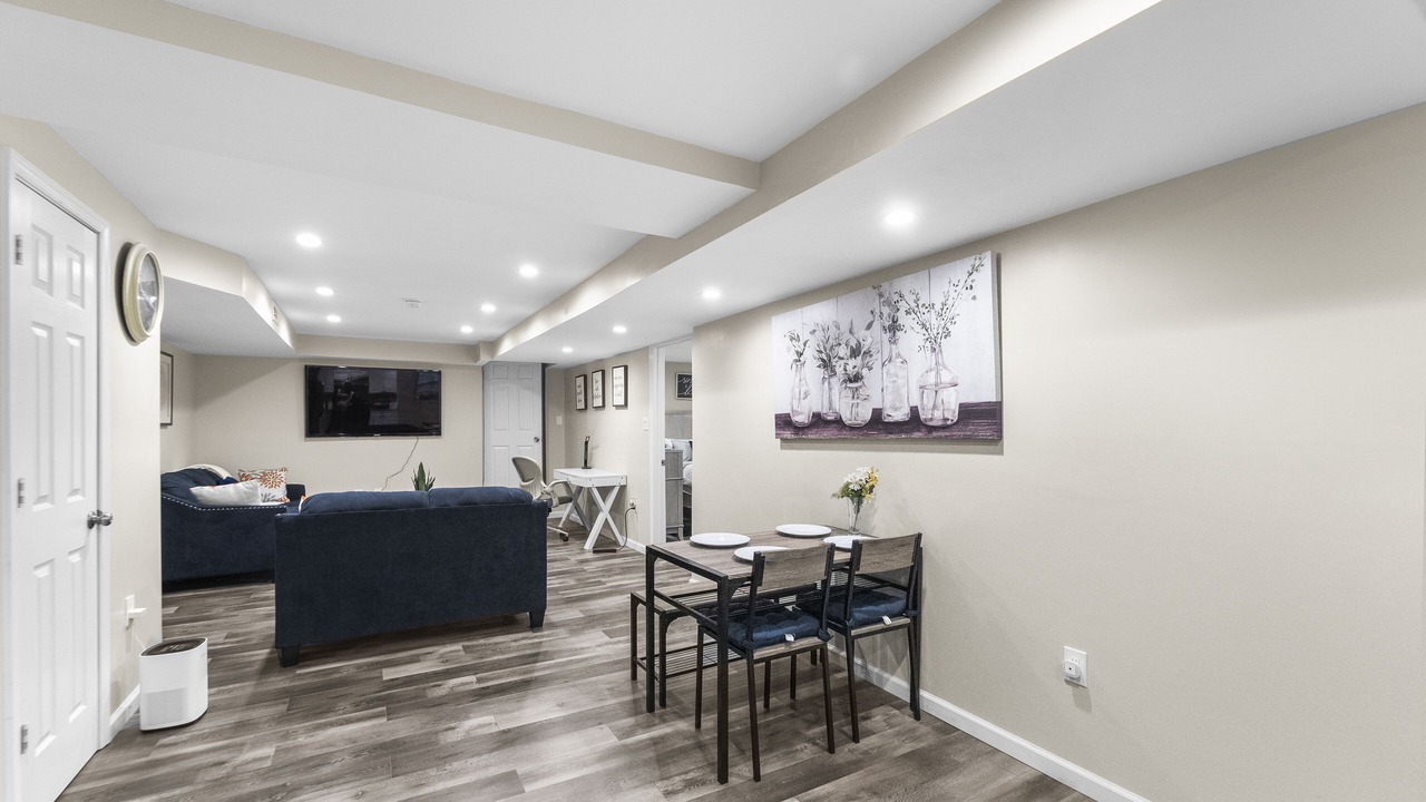 Photo of Others in Silver Spring