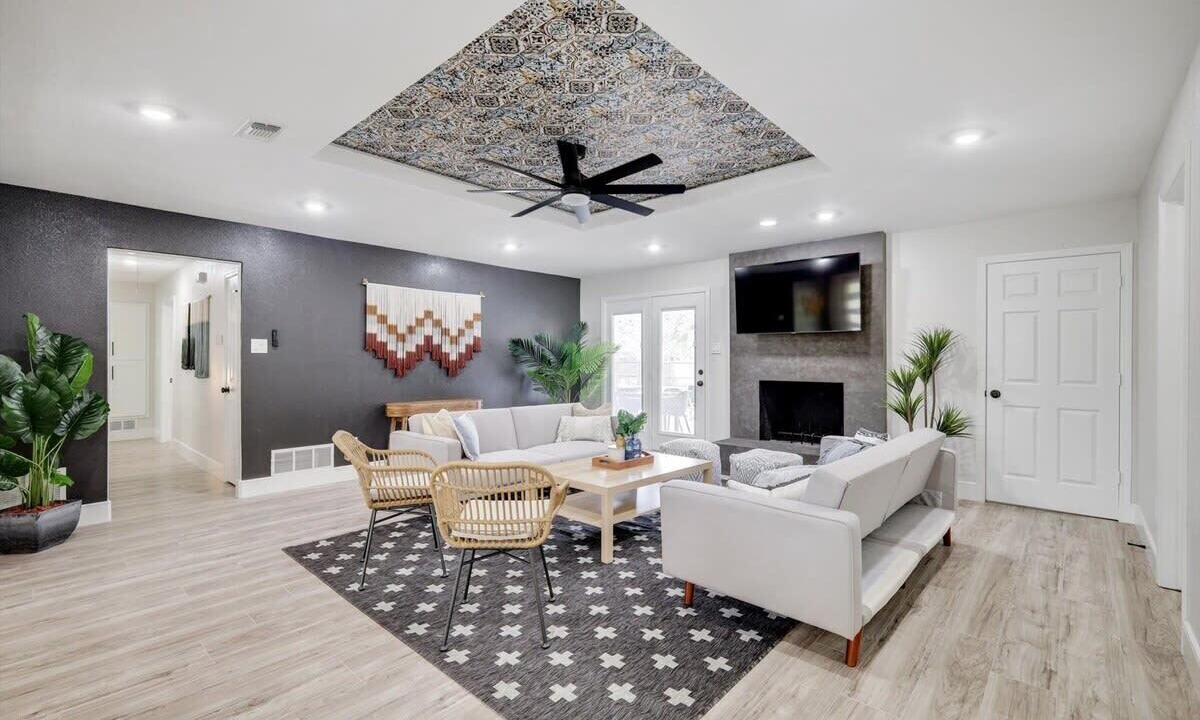 Photo of Livingroom in DeSoto
