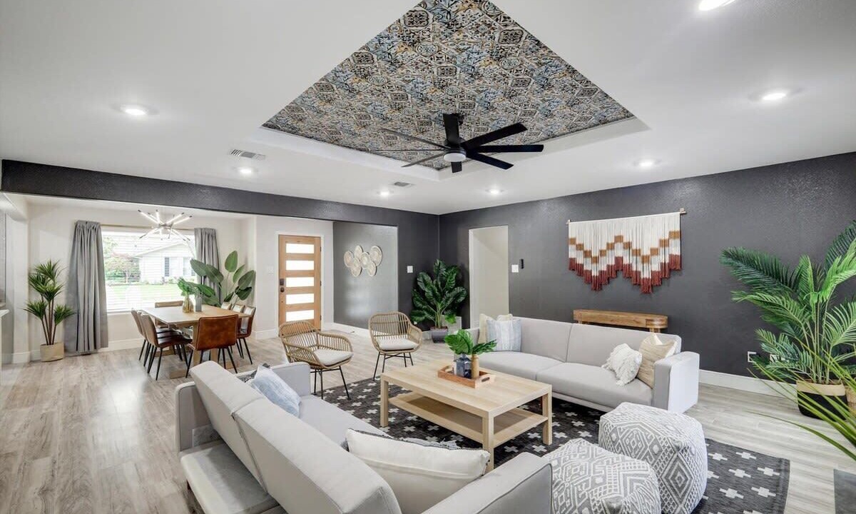 Photo of Livingroom in DeSoto