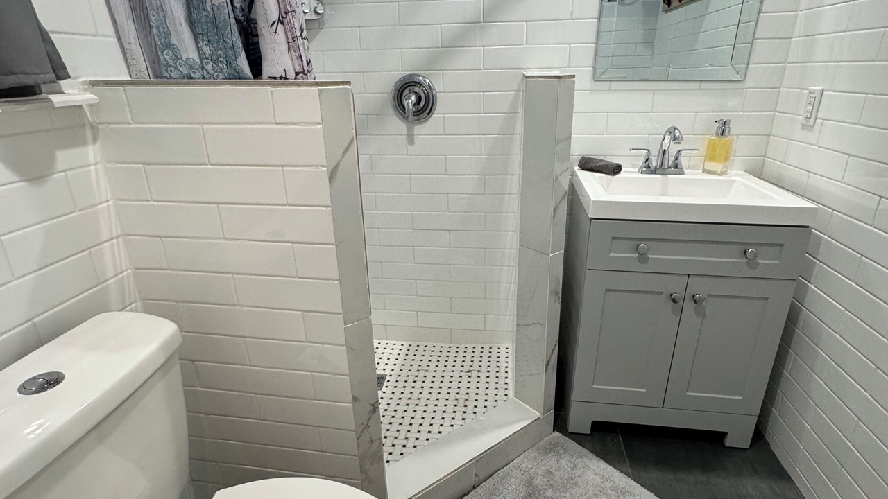 Photo of Bathroom in Pottsboro