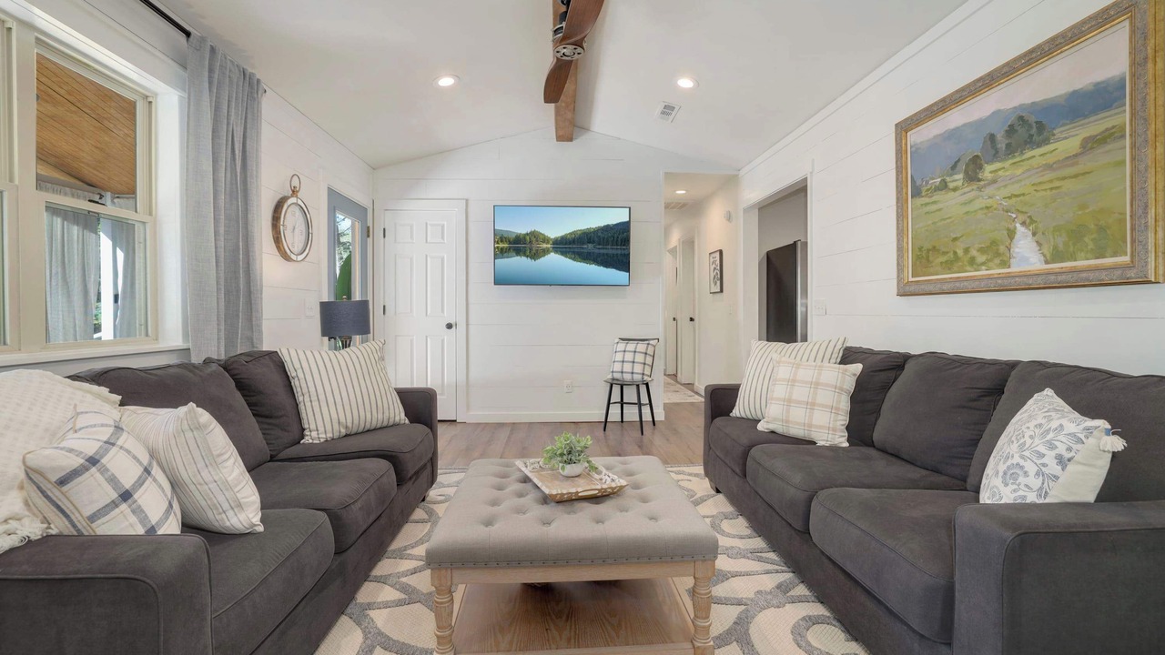 Photo of Livingroom in Springdale
