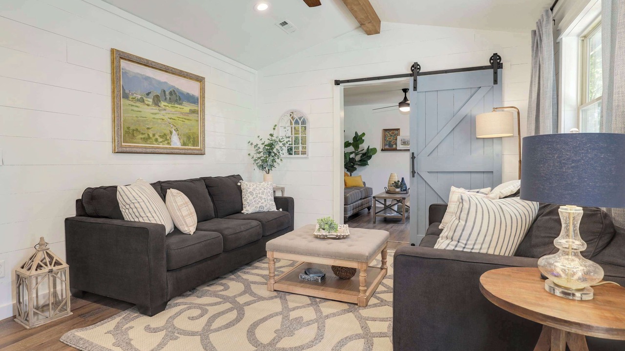 Photo of Livingroom in Springdale
