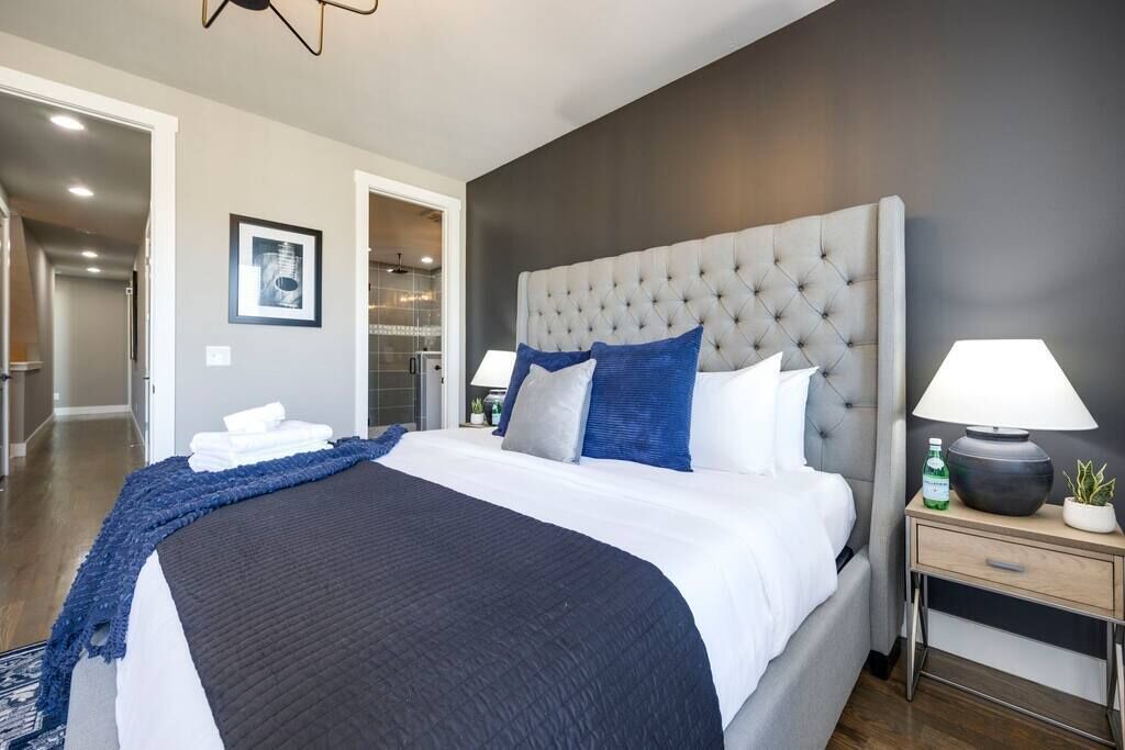 Photo of Bedroom in Lakewood