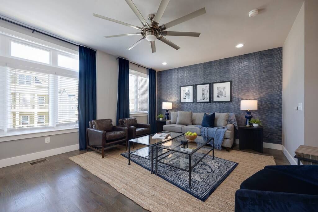 Photo of Livingroom in Lakewood