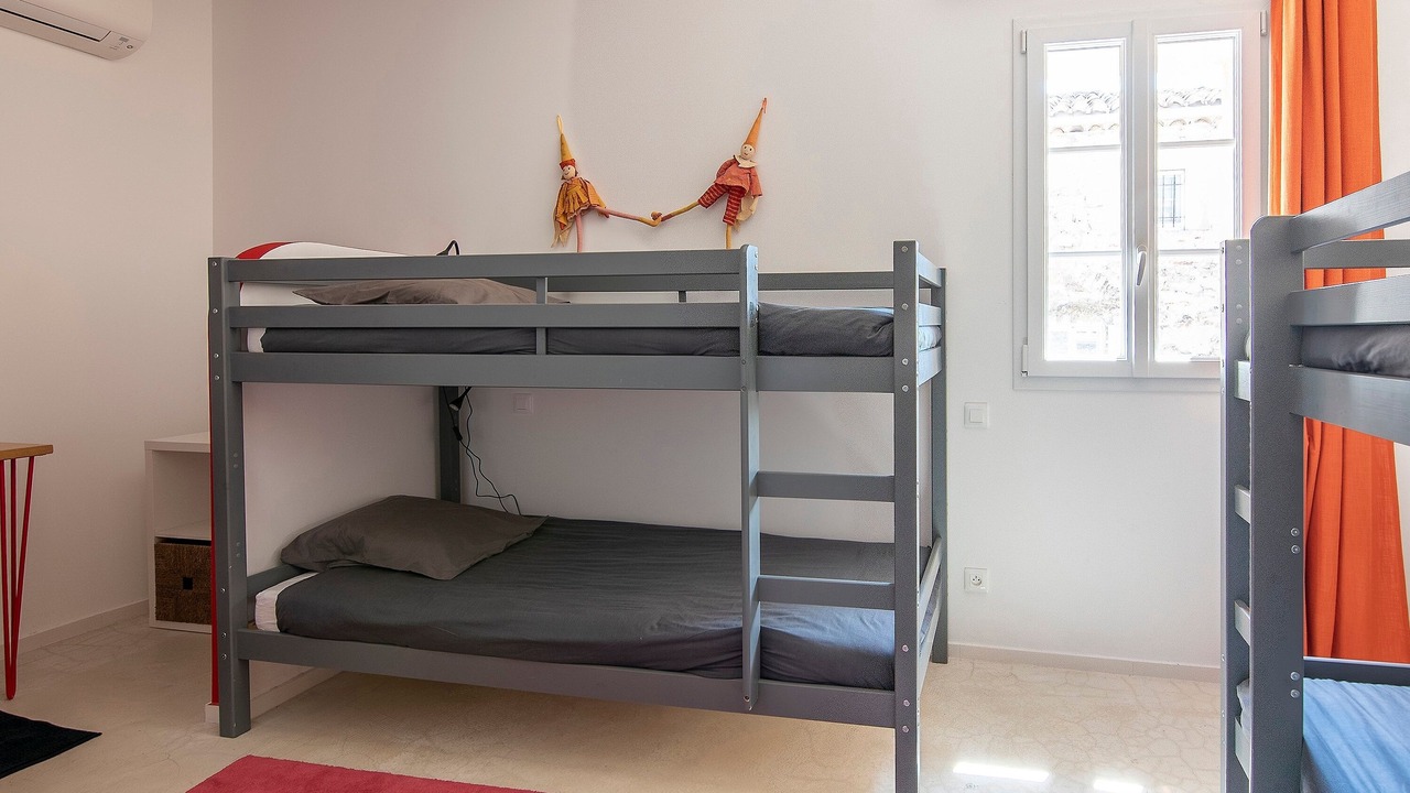 Photo of Bedroom in Saint-Jean-de-Maruejols-et-Avejan