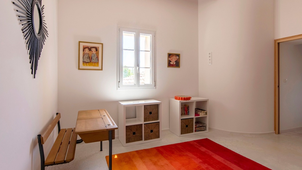 Photo of Bedroom in Saint-Jean-de-Maruejols-et-Avejan
