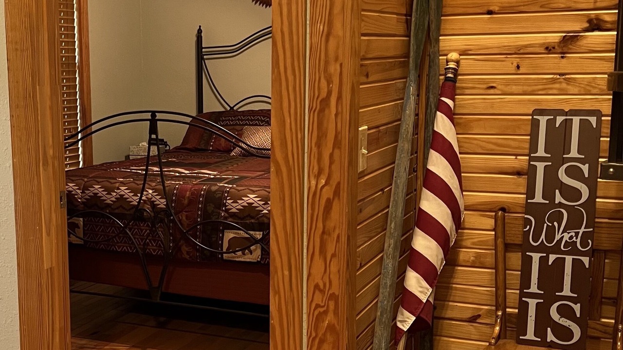 Photo of Bedroom in Calico Rock