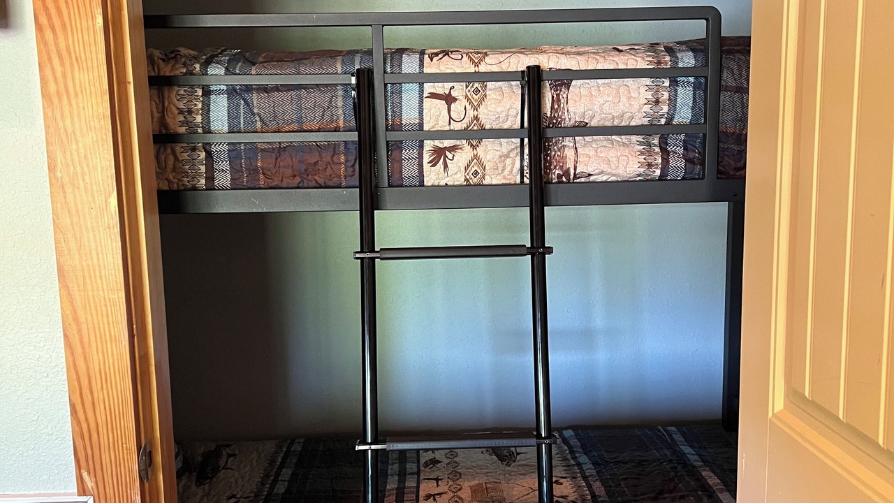 Photo of Bedroom in Calico Rock