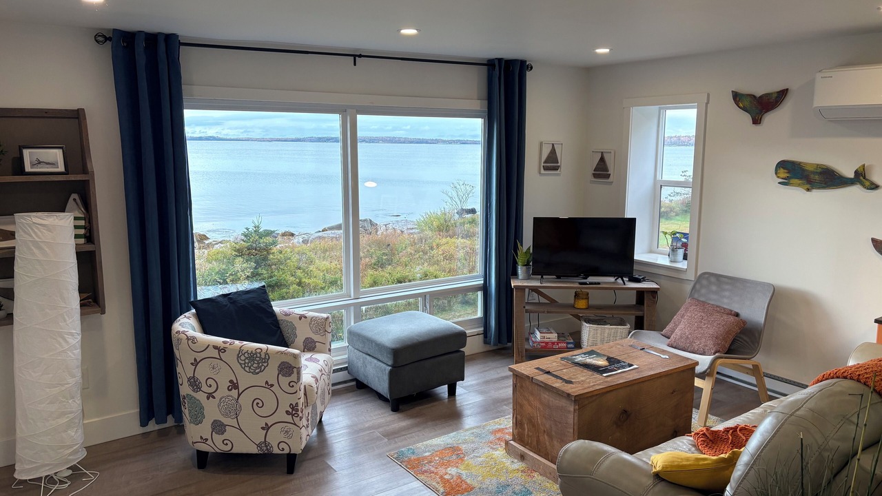 Photo of Livingroom in Summerville Centre