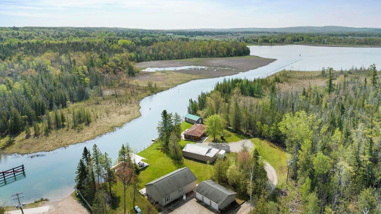 Photo of Others in Alanson