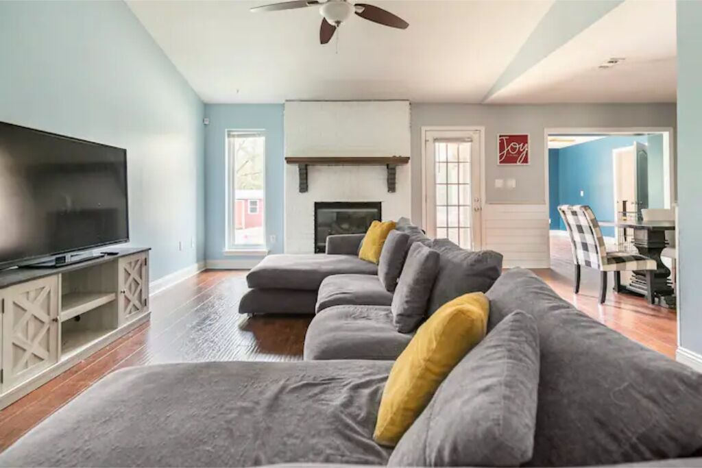 Photo of Livingroom in Crestview