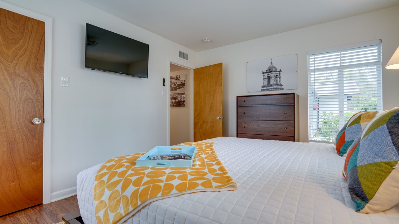 Photo of Bedroom in Alamo Heights