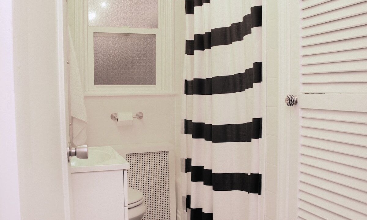 Photo of Bathroom in Whitehall