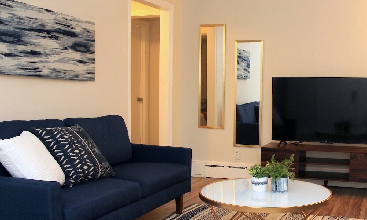 Photo of Livingroom in Whitehall