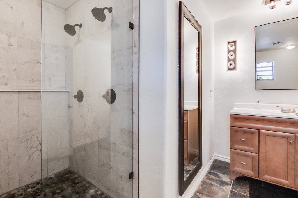 Photo of Bathroom in Lincoln County