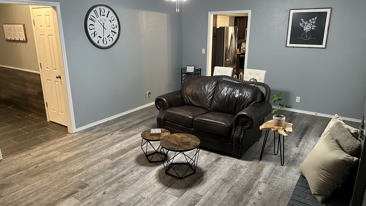 Photo of Livingroom in Enid