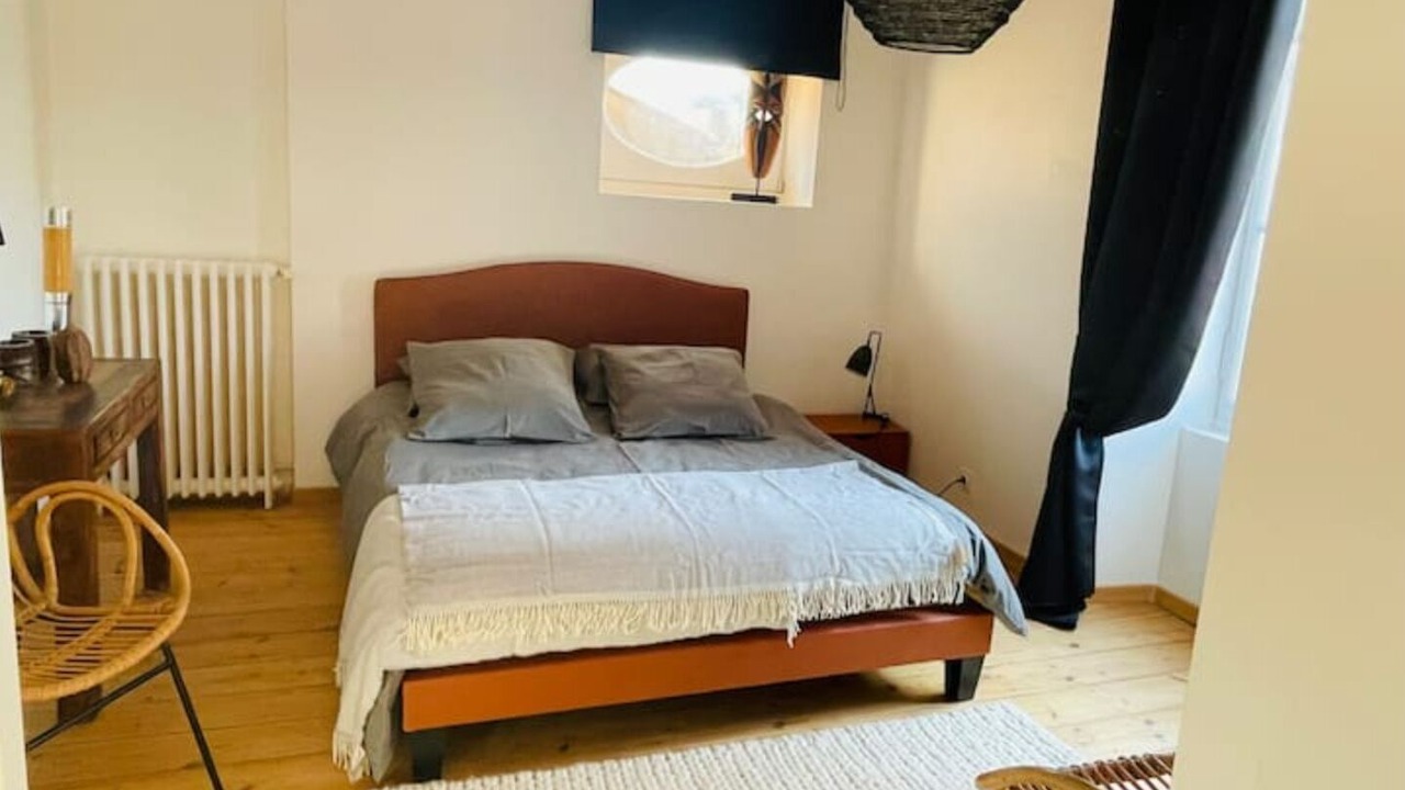 Photo of Bedroom in Lucon