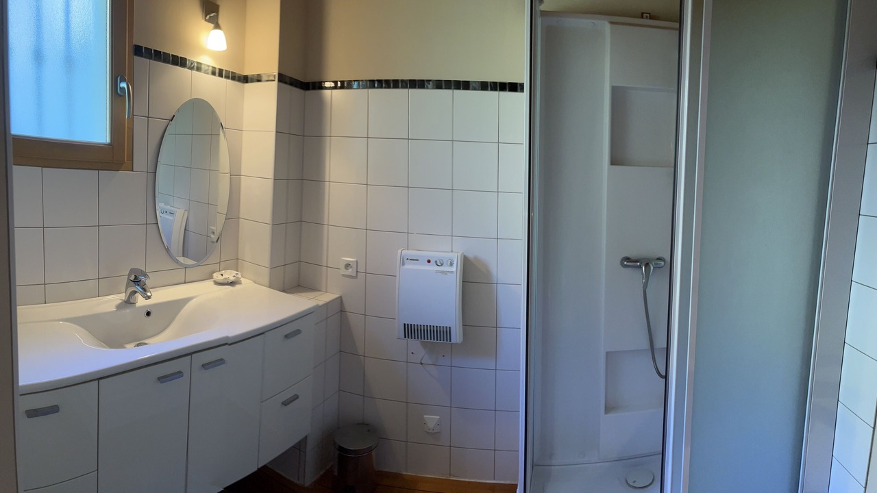 Photo of Bathroom in Camparan