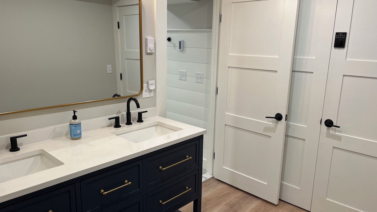 Photo of Bathroom in Campton