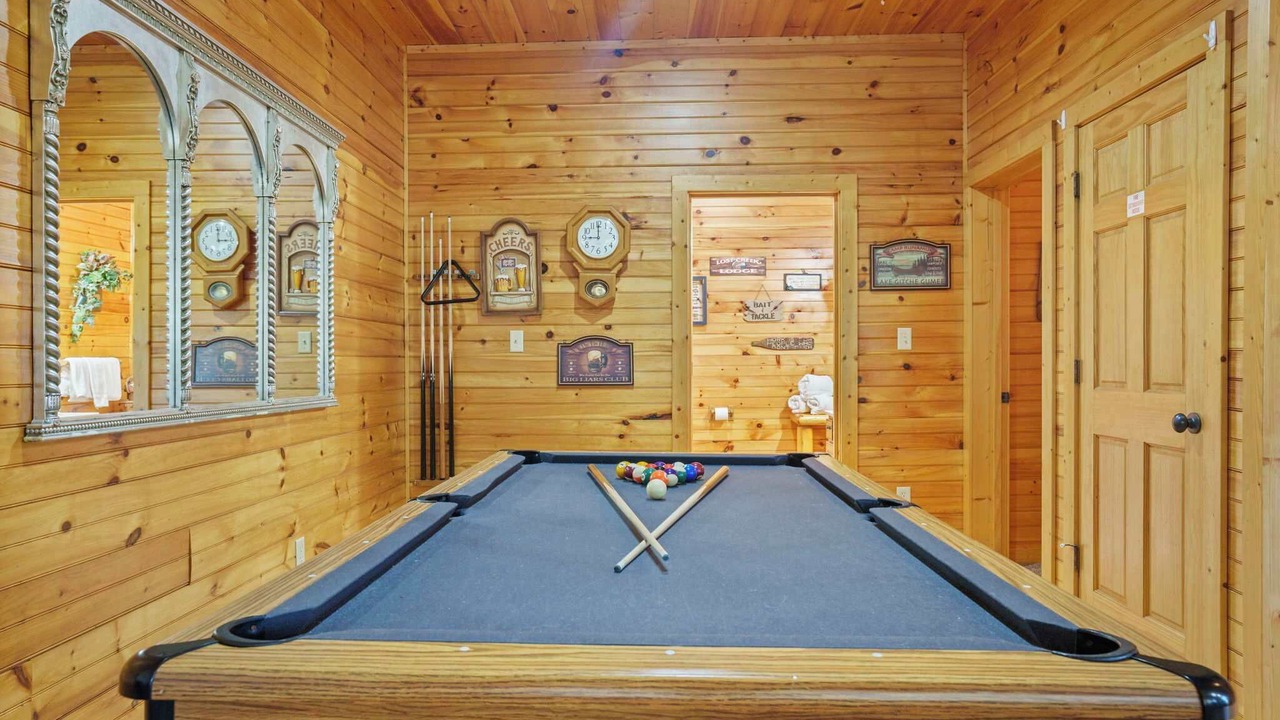 Photo of Bedroom in Hemlock Hills