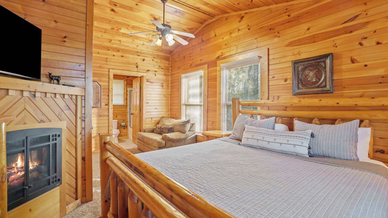 Photo of Bedroom in Hemlock Hills
