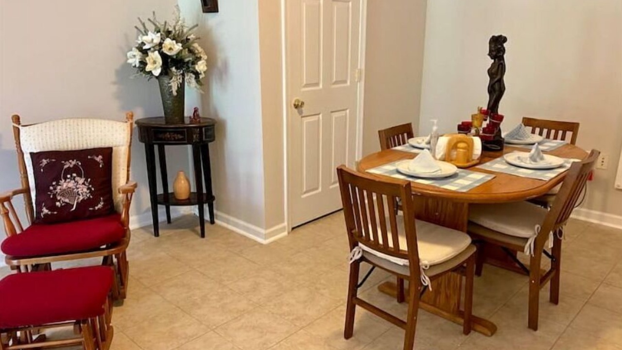 Photo of Others in Columbia