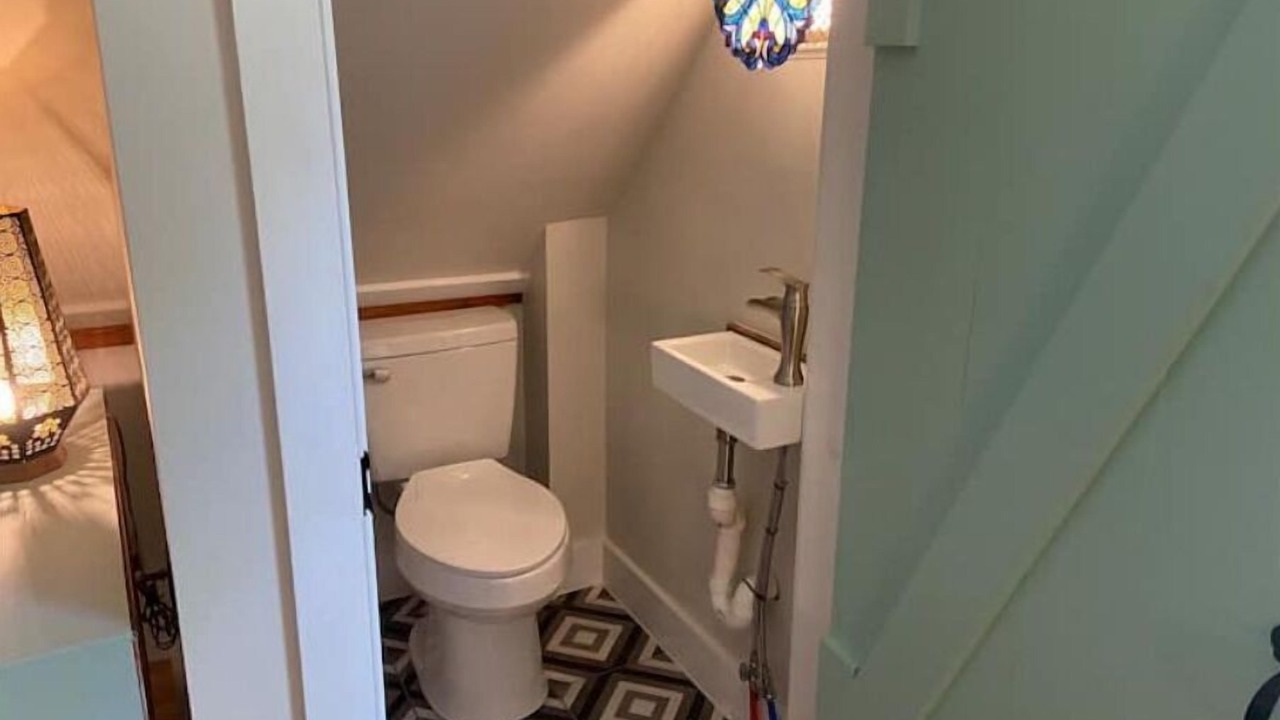 Photo of Bathroom in Warren