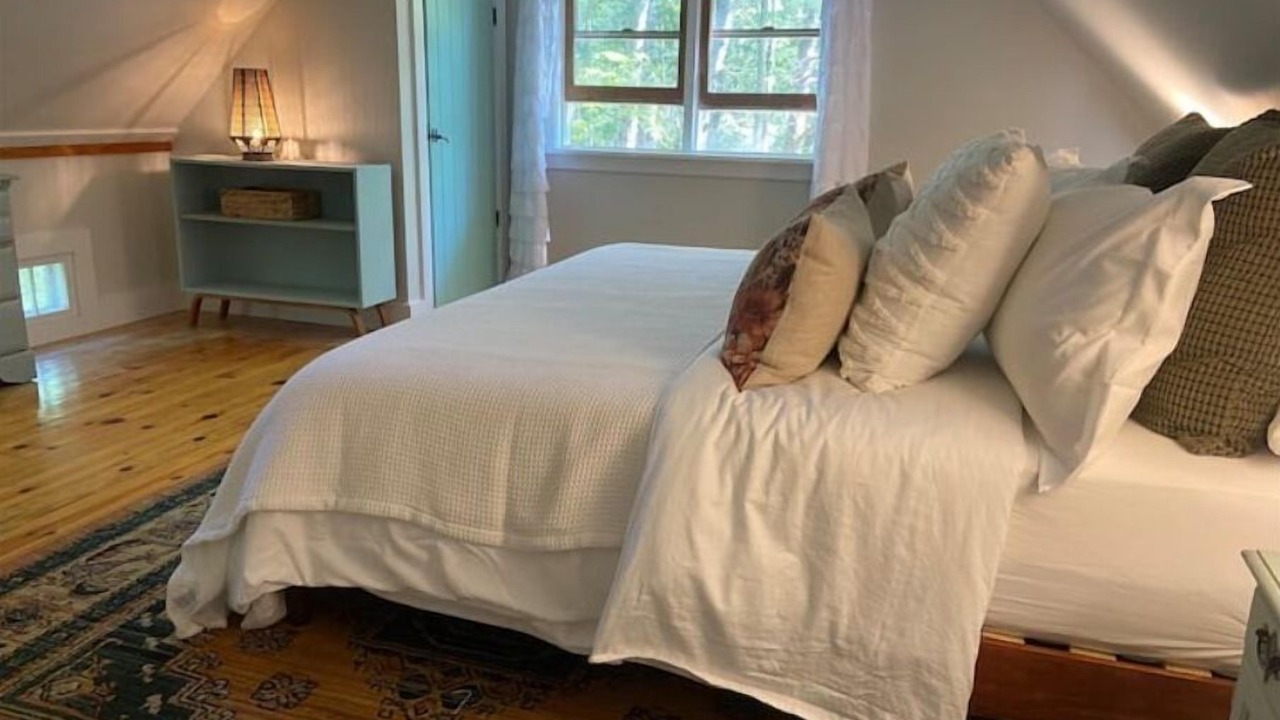 Photo of Bedroom in Warren