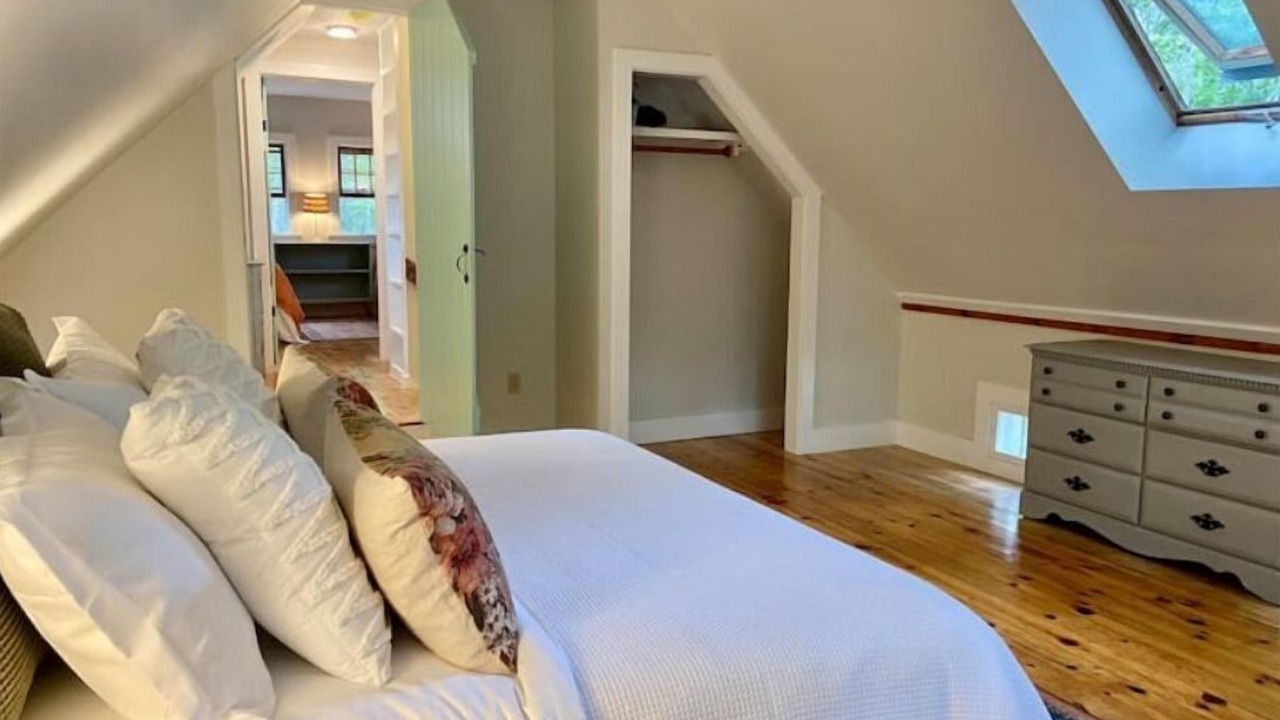 Photo of Bedroom in Warren