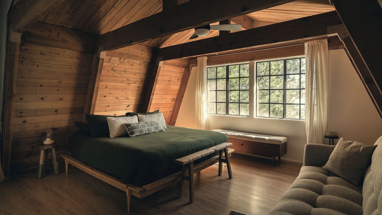 Photo of Bedroom in Running Springs