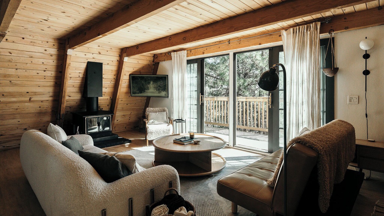 Photo of Livingroom in Running Springs