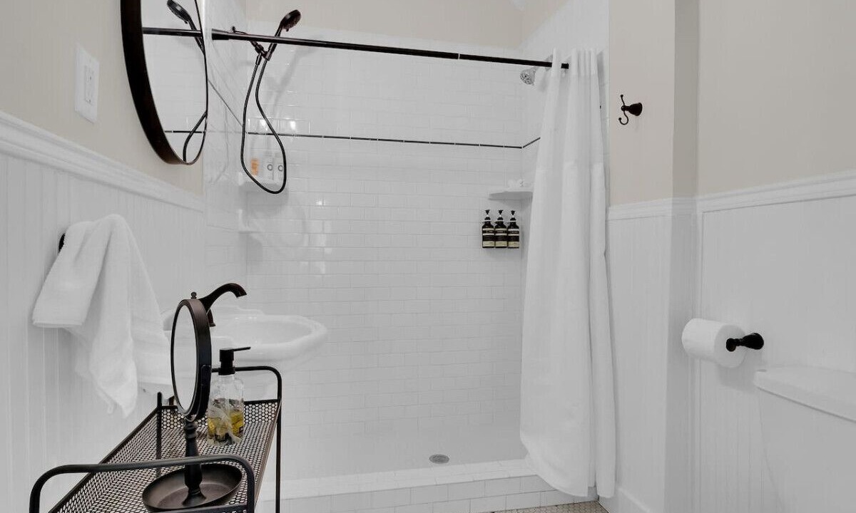 Photo of Bathroom in Five Points