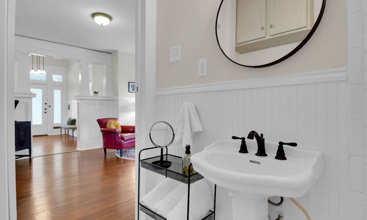 Photo of Bathroom in Five Points