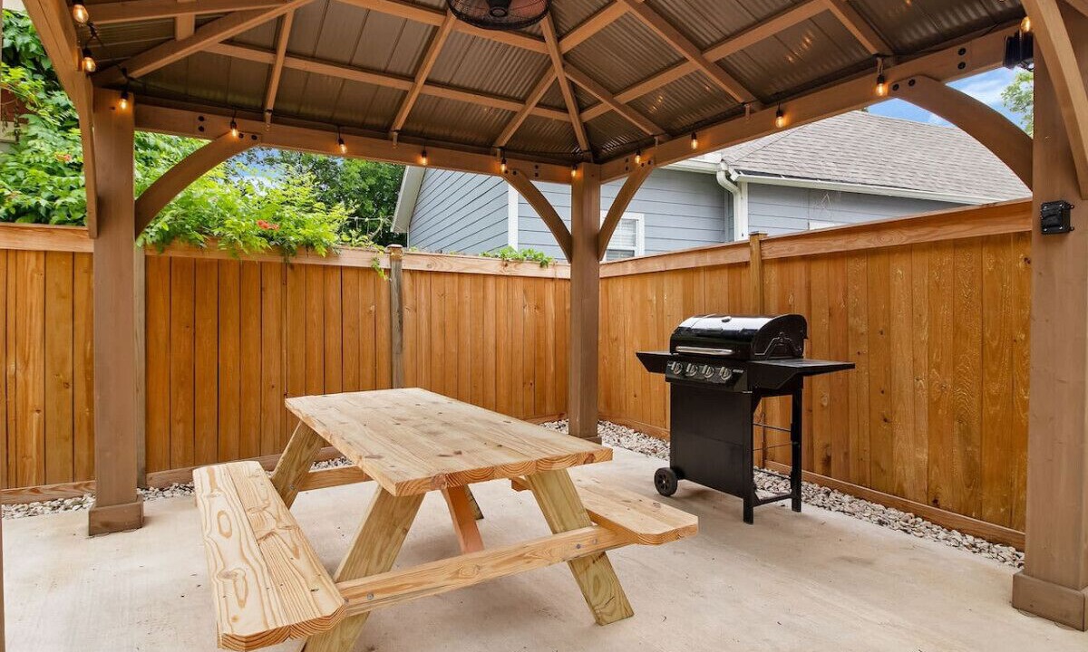 Photo of Outdoor in Five Points