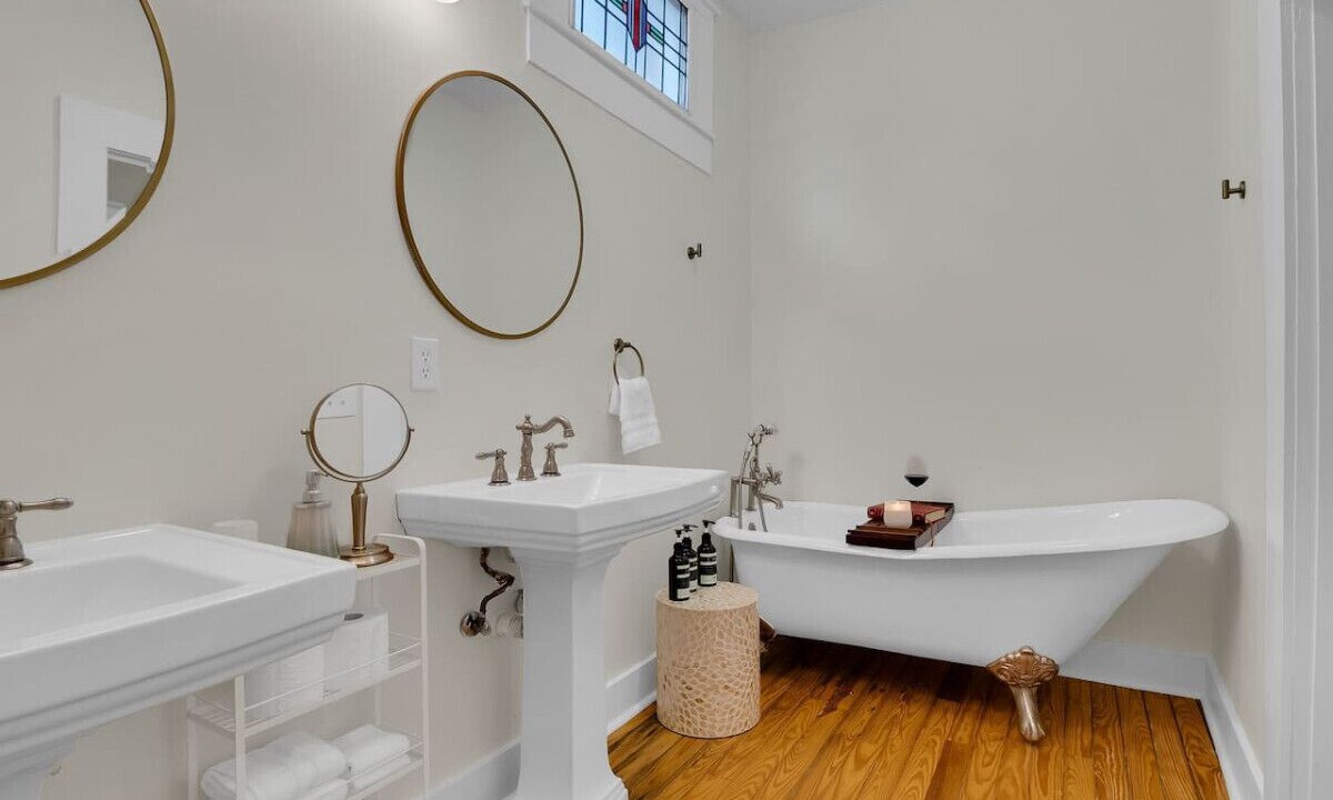 Photo of Bathroom in Five Points