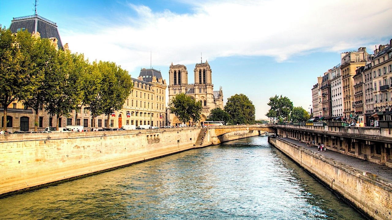 Photo of Others in Quartier de la Monnaie