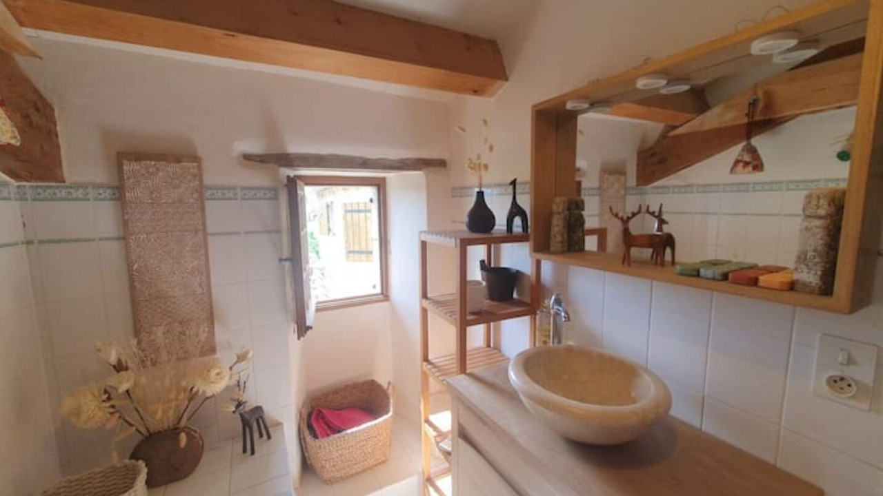 Photo of Bathroom in Aujac