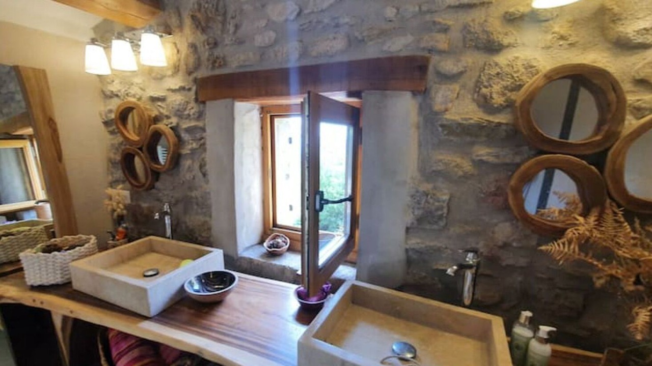 Photo of Others in Aujac