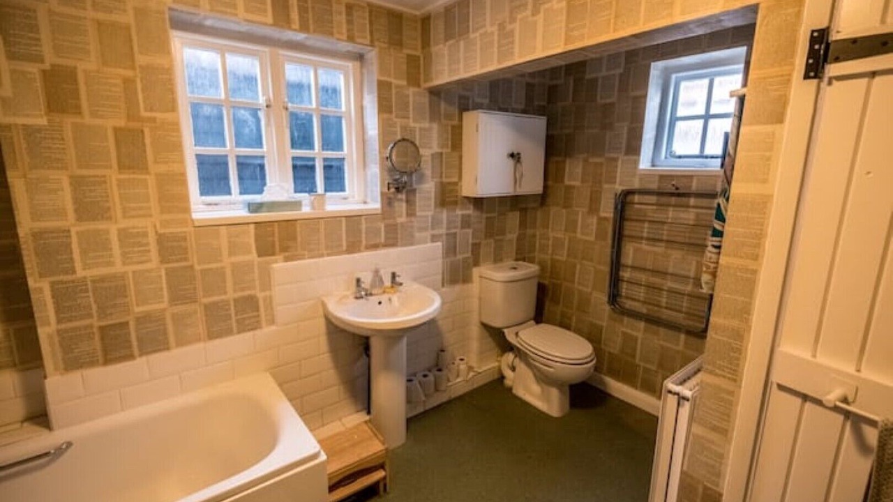 Photo of Bathroom in Kessingland